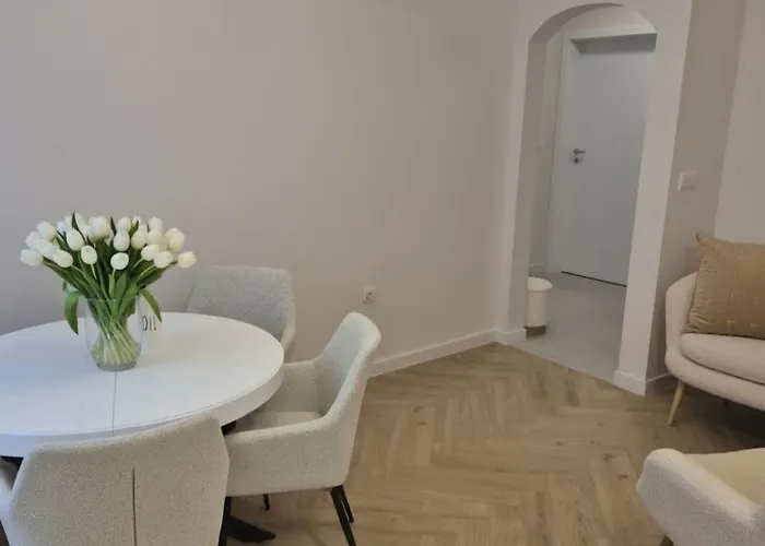 Summer Bianco 2br Apartment