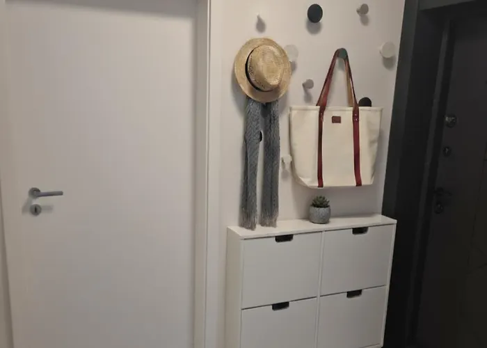 Summer Bianco 2br Apartment *