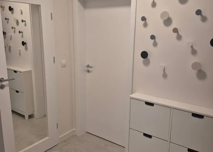 Summer Bianco 2br Apartment *