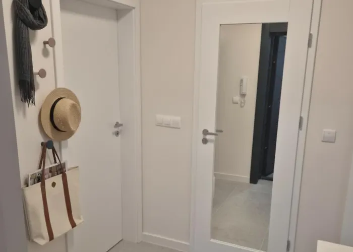 Summer Bianco 2br Apartment